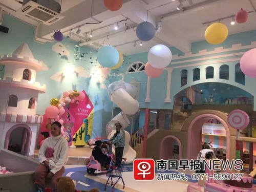 摔玩偶的爆料视频大全集,揭秘网络爆笑瞬间